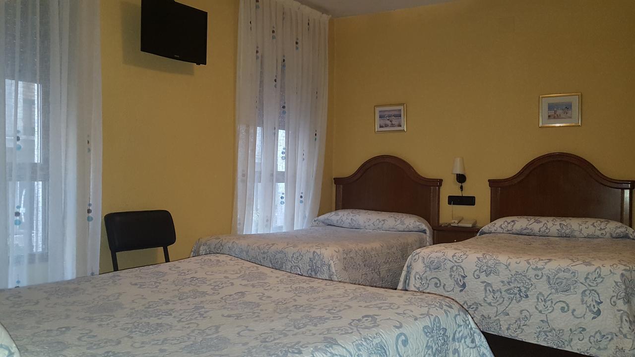 Hostal Guzman El Bueno By Gaiarooms León Exteriör bild