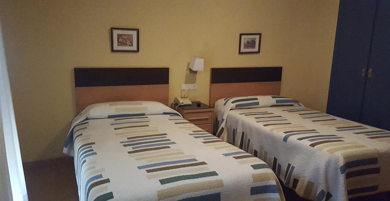 Hostal Guzman El Bueno By Gaiarooms León Exteriör bild